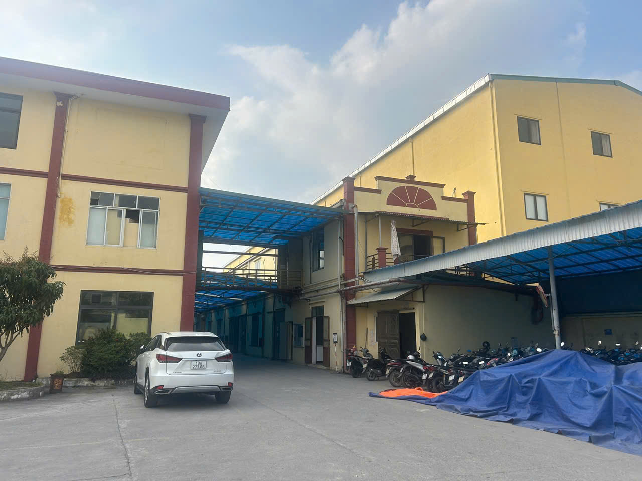 z7430144976001_ebea960bce3de2cf4694a3ea2a09c123