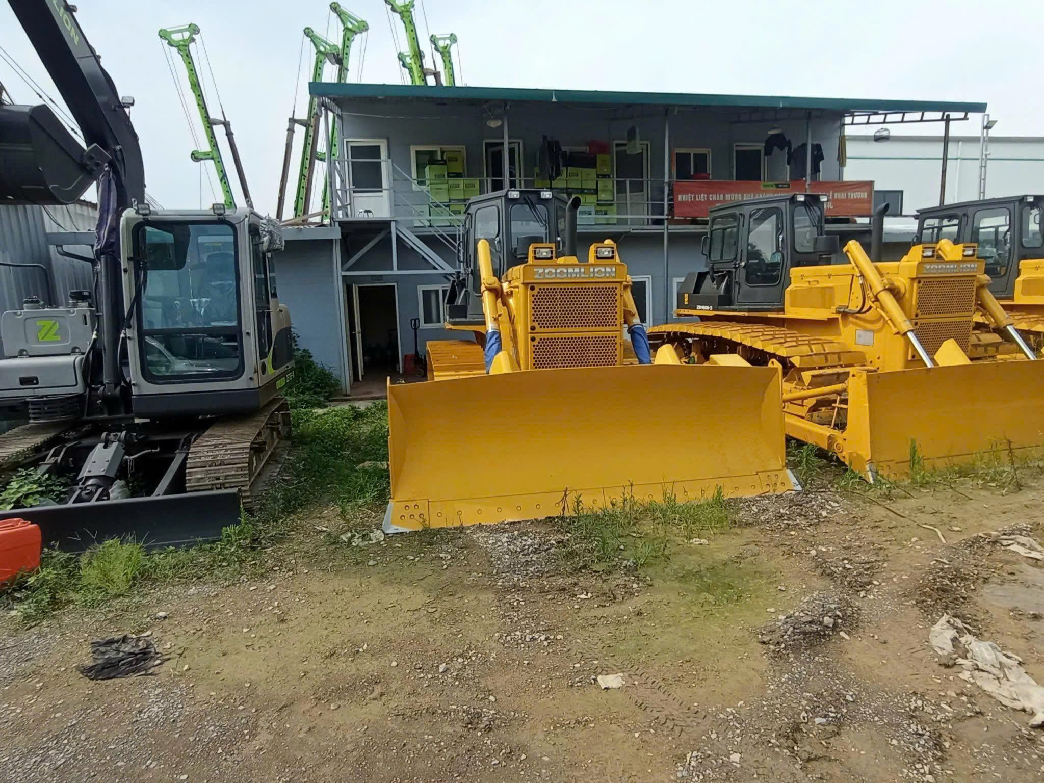 z7567524717277_bb308140b457d1787988658a96c60b15